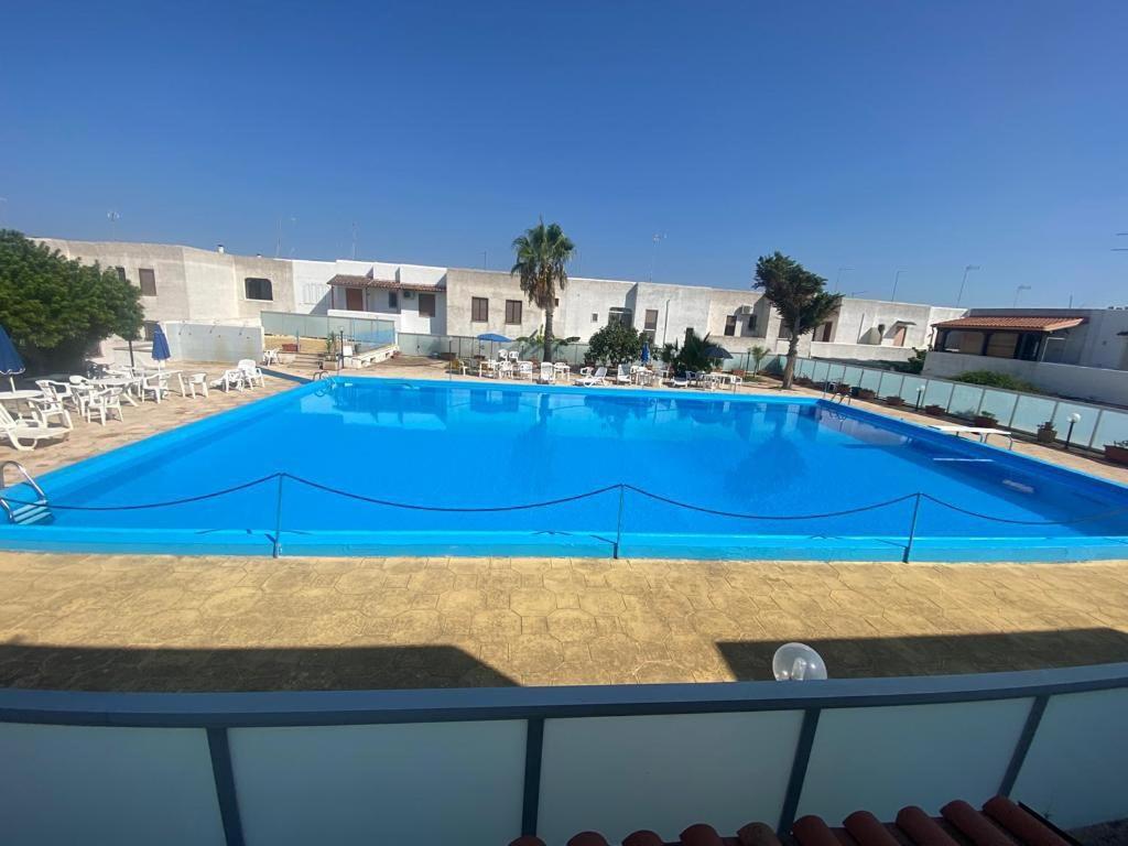 Villino Sabrina Con Piscina Villa Torre Lapillo Kültér fotó