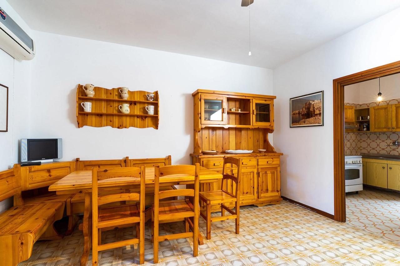 Villino Sabrina Con Piscina Villa Torre Lapillo Kültér fotó