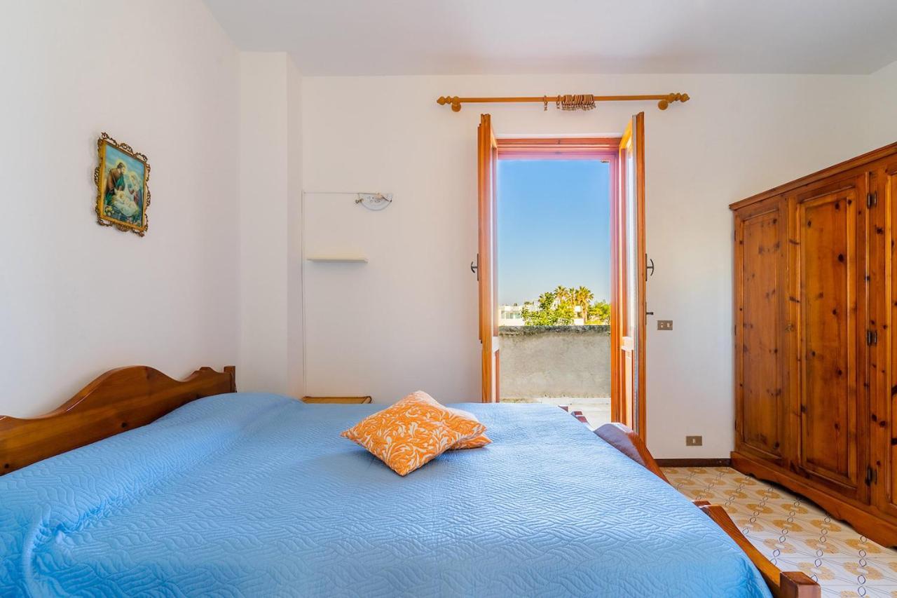 Villino Sabrina Con Piscina Villa Torre Lapillo Kültér fotó